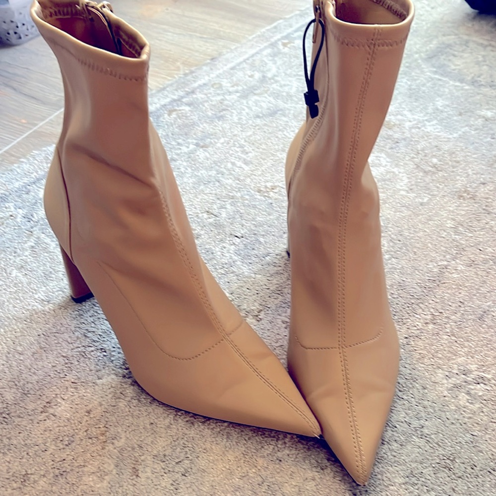 NWOT  Zara boots